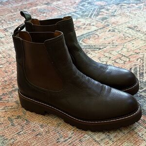 Women’s 10 Caslon Dark Brown Water Resistant Leather Chelsea Boots